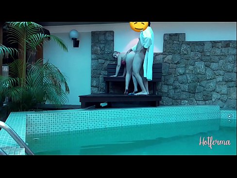 ❤️ Boss invitéiert Déngschtmeedchen an de Pool, mee konnt net engem waarm widderstoen ❌ Häre Porno bei eis lb.chancel.top ❌